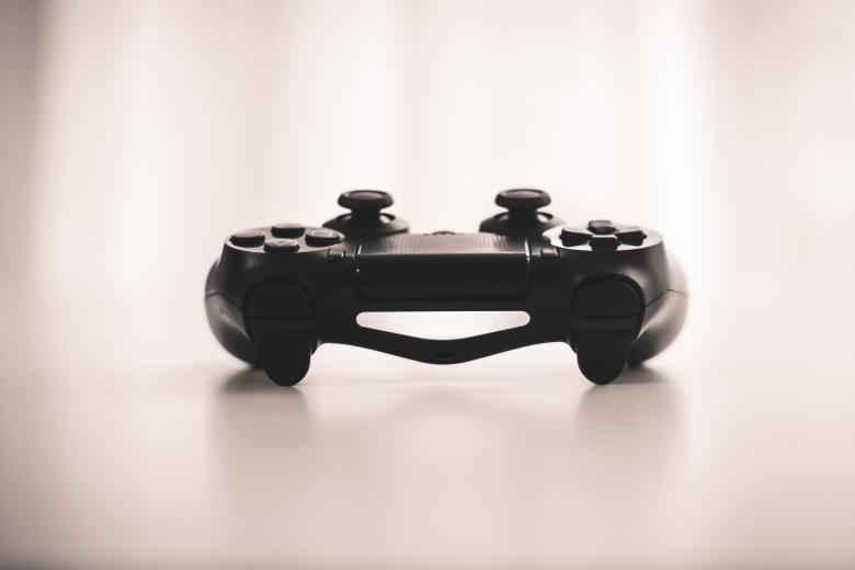 Why Use a Domain Controller?