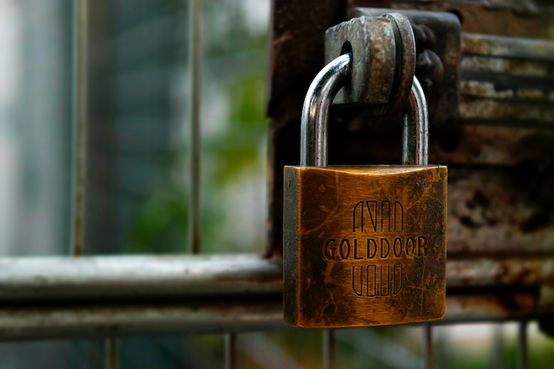 Zero Trust Security Okta picture of a lock